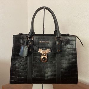 Micheal Kors Nouveau Hamilton Large Satchel Bag Black like new